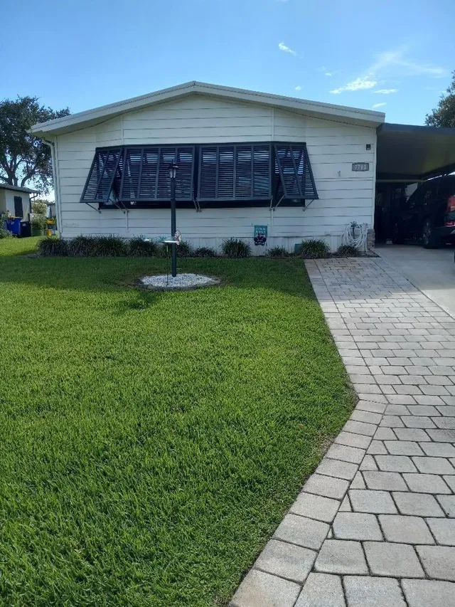 Residence photo 2