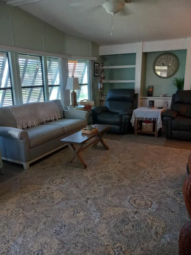 Residence photo 19