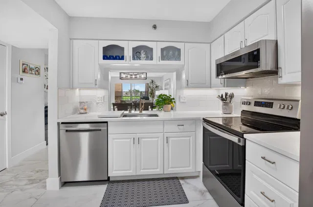Unit 205 photo 13