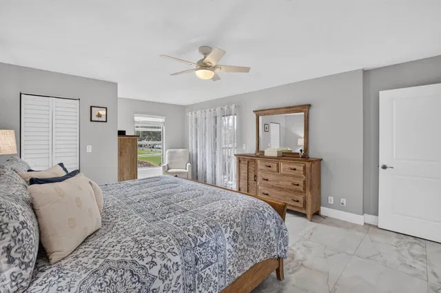 Unit 205 photo 19