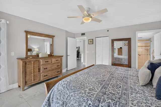 Unit 205 photo 21