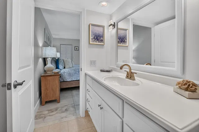 Unit 205 photo 23