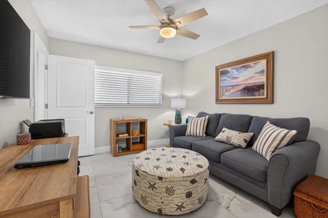 Unit 205 photo 25