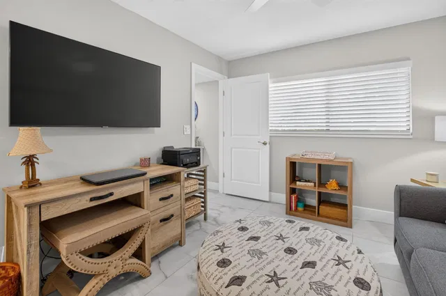 Unit 205 photo 27