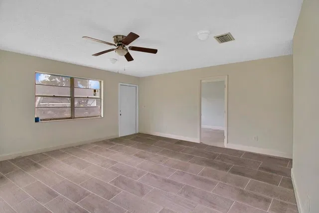 Unit 3062 photo 2