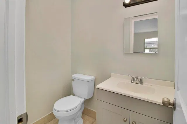 Unit 3062 photo 4