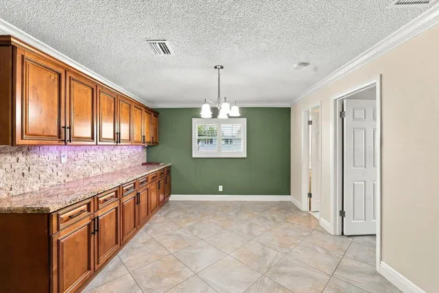 Residence photo 11