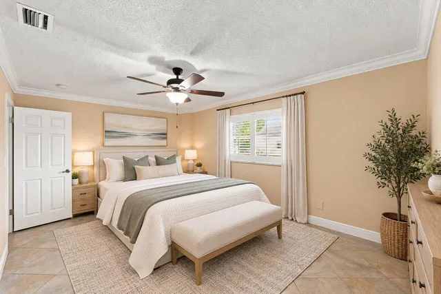 Residence photo 17