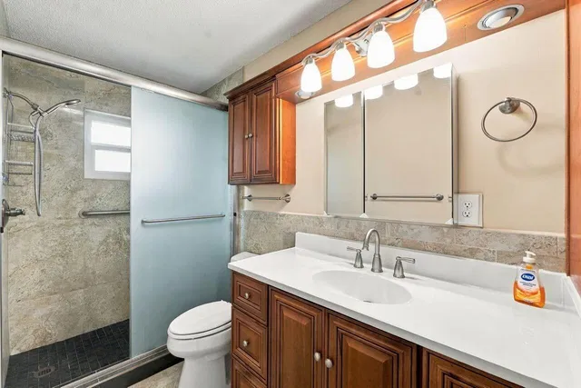 Residence photo 20