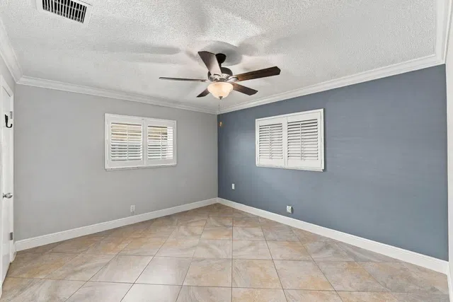 Residence photo 21