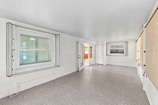 Residence photo 31
