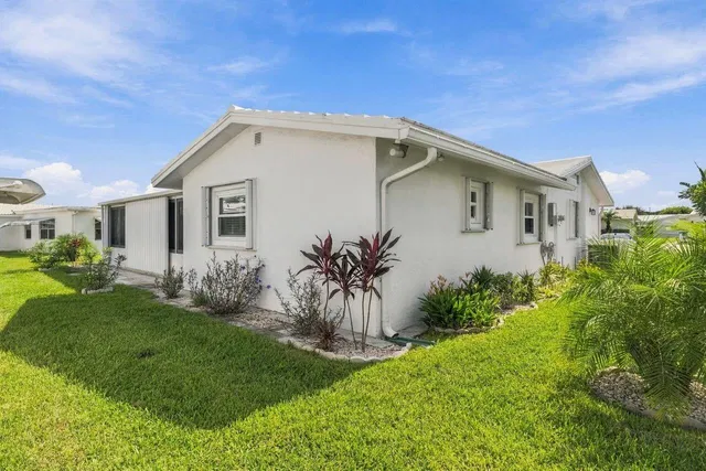 Residence photo 32