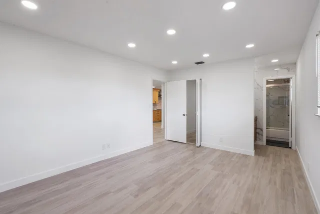  Residence photo 14