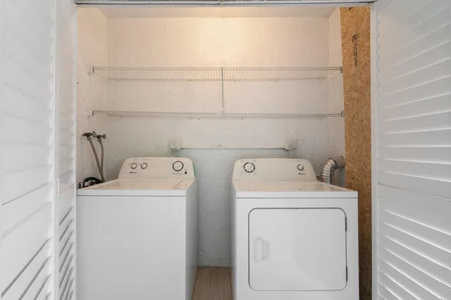  Residence photo 16