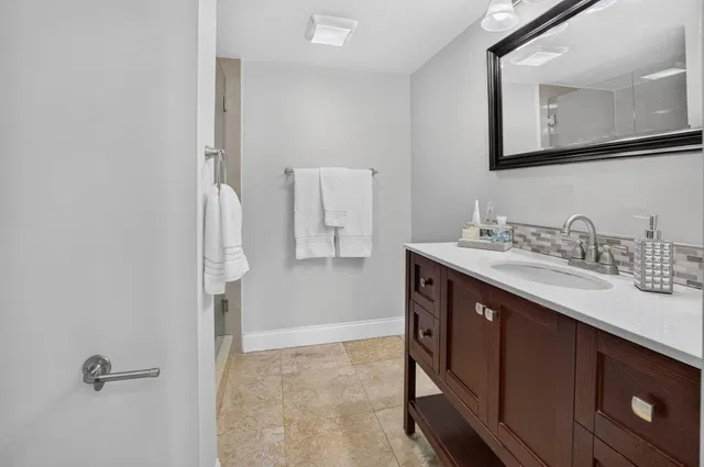 Boca Raton Unit 3010 photo 23