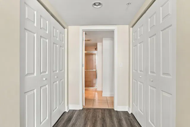610 Clematis Unit 706 photo 13
