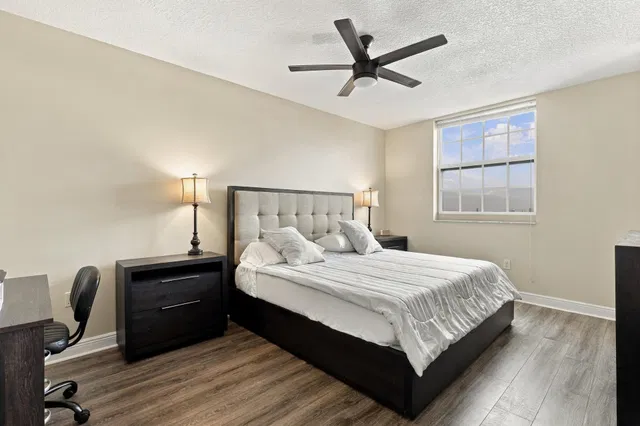 610 Clematis Unit 706 photo 15
