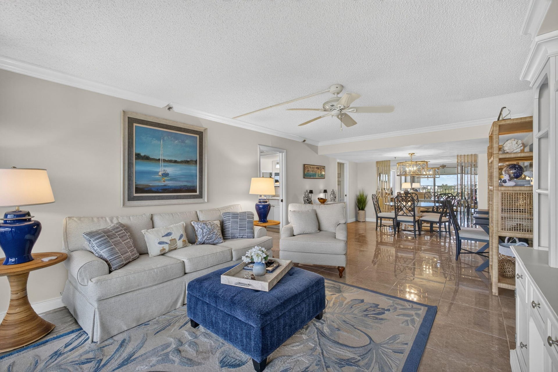  Unit 521 photo 9