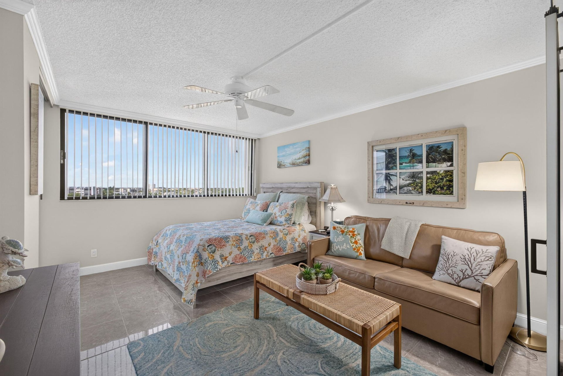  Unit 521 photo 18