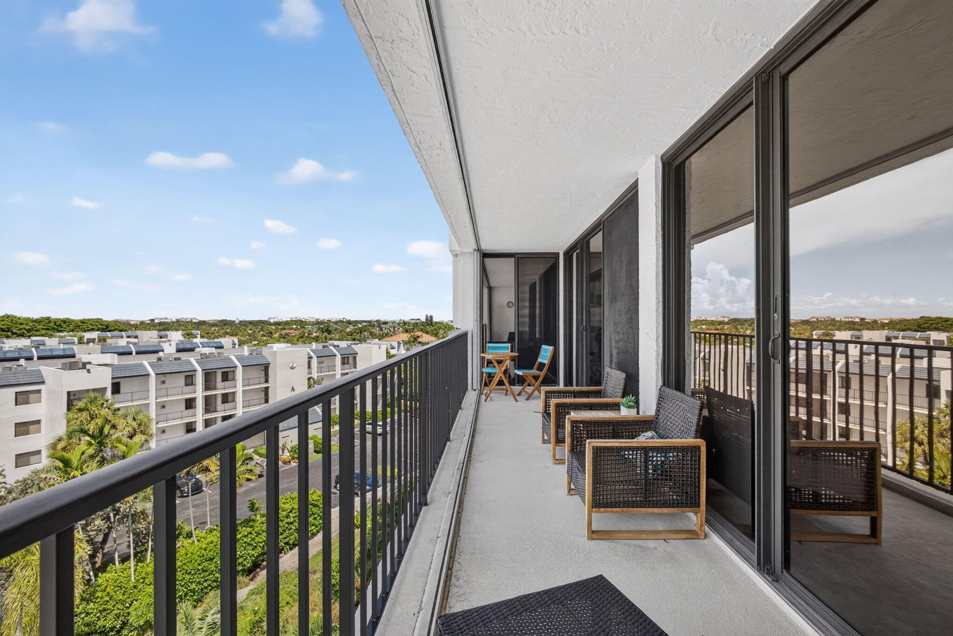  Unit 521 photo 23