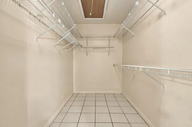  Residence photo 28