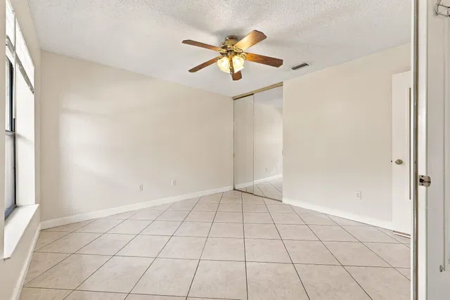  Residence photo 31