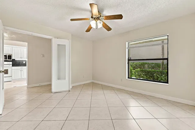  Residence photo 32