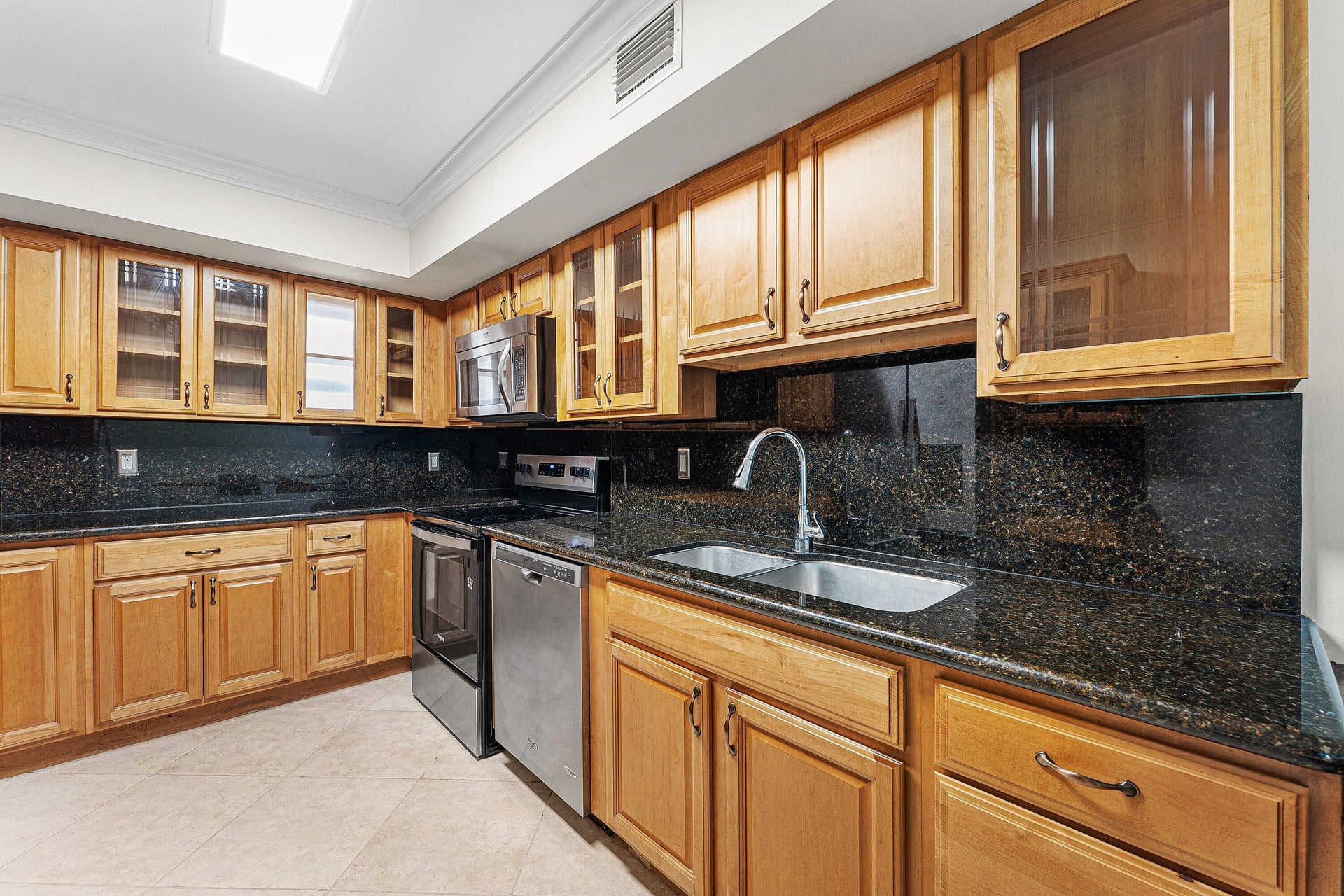  Unit 115 photo 10
