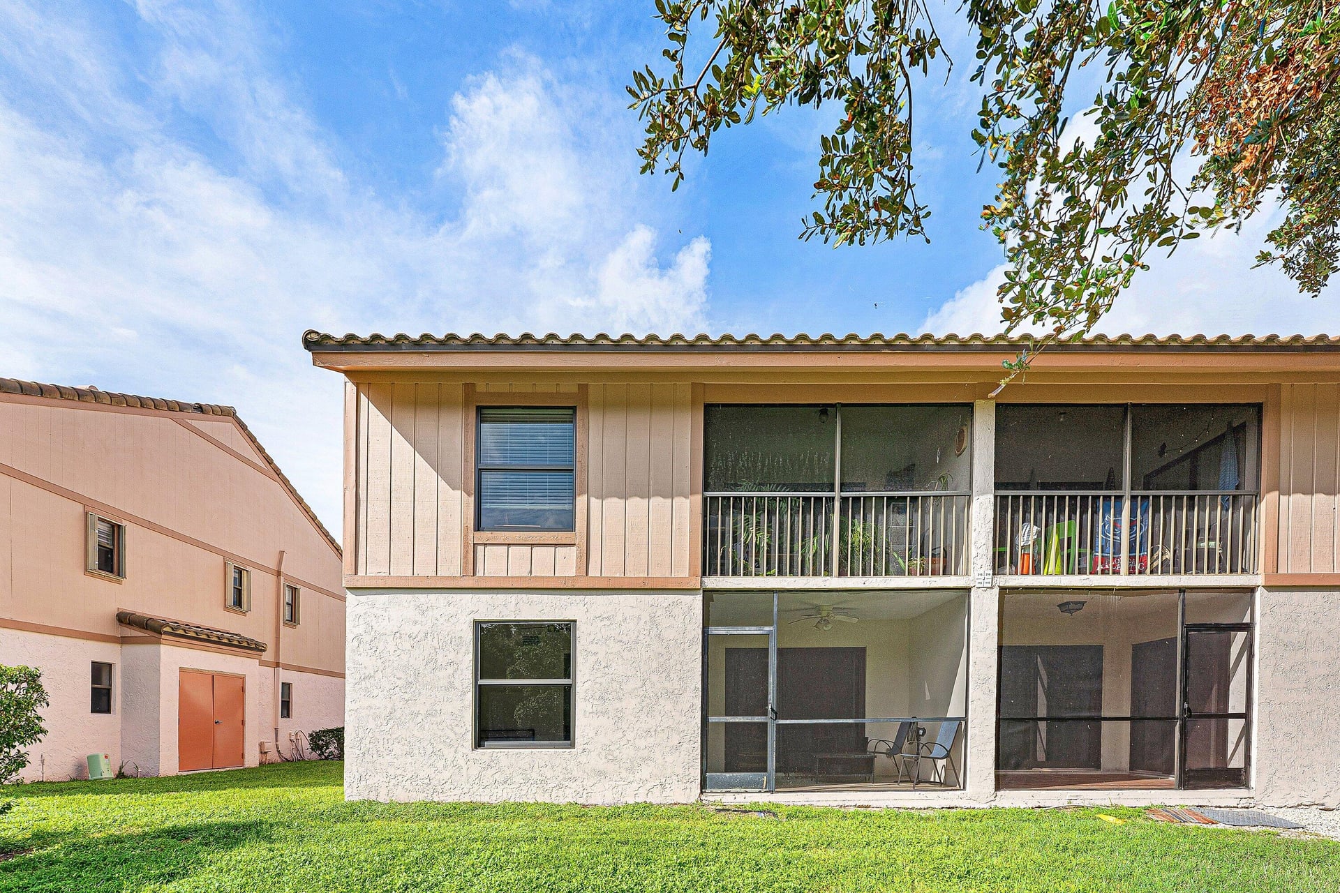  Unit 115 photo 14