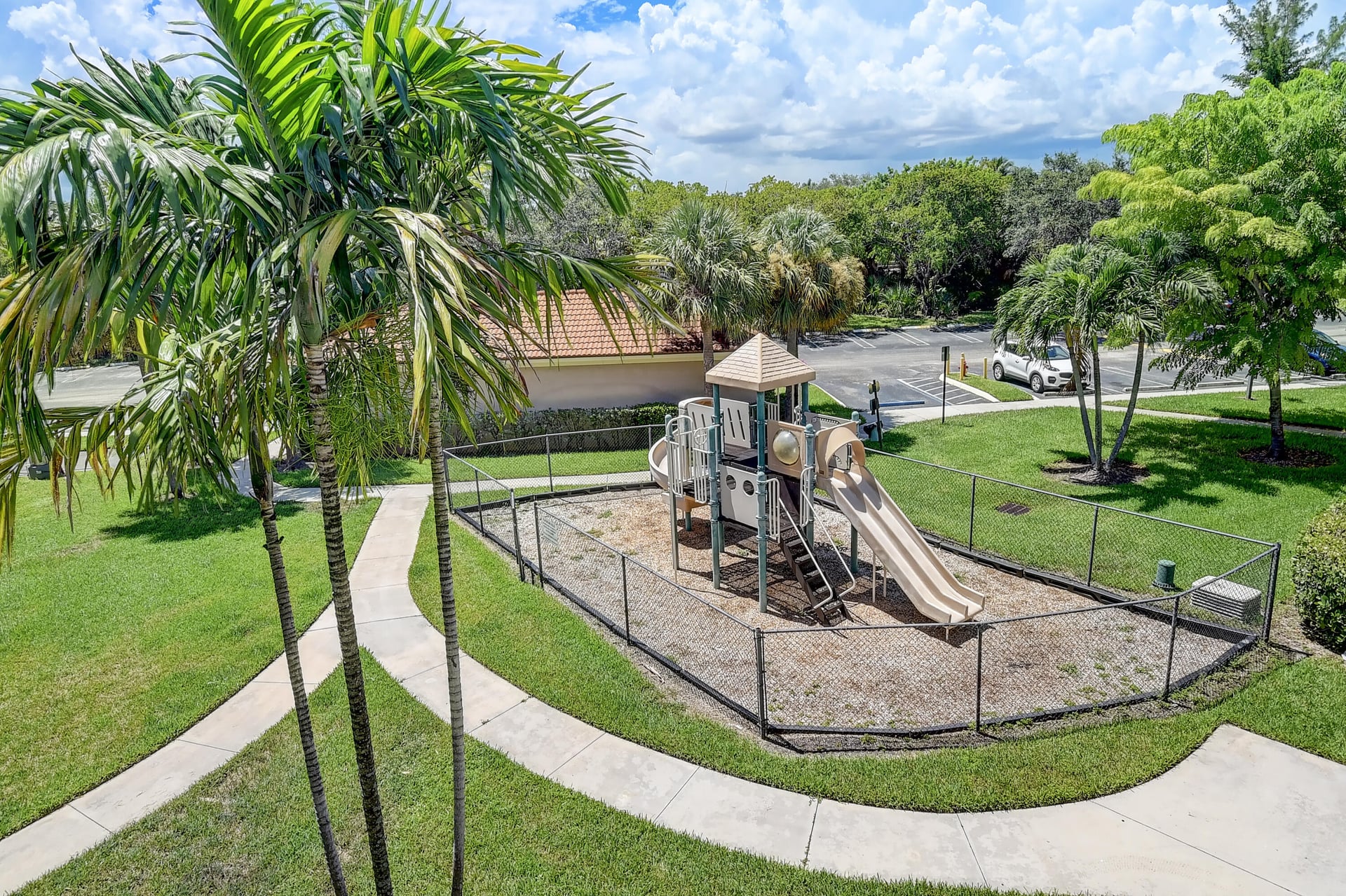 Residence photo 31