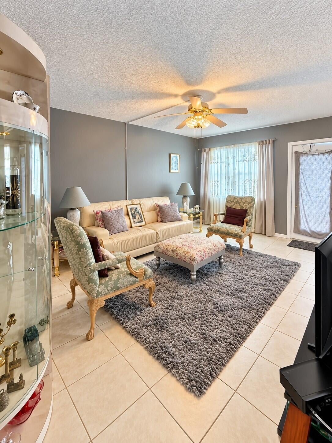  Residence photo 5