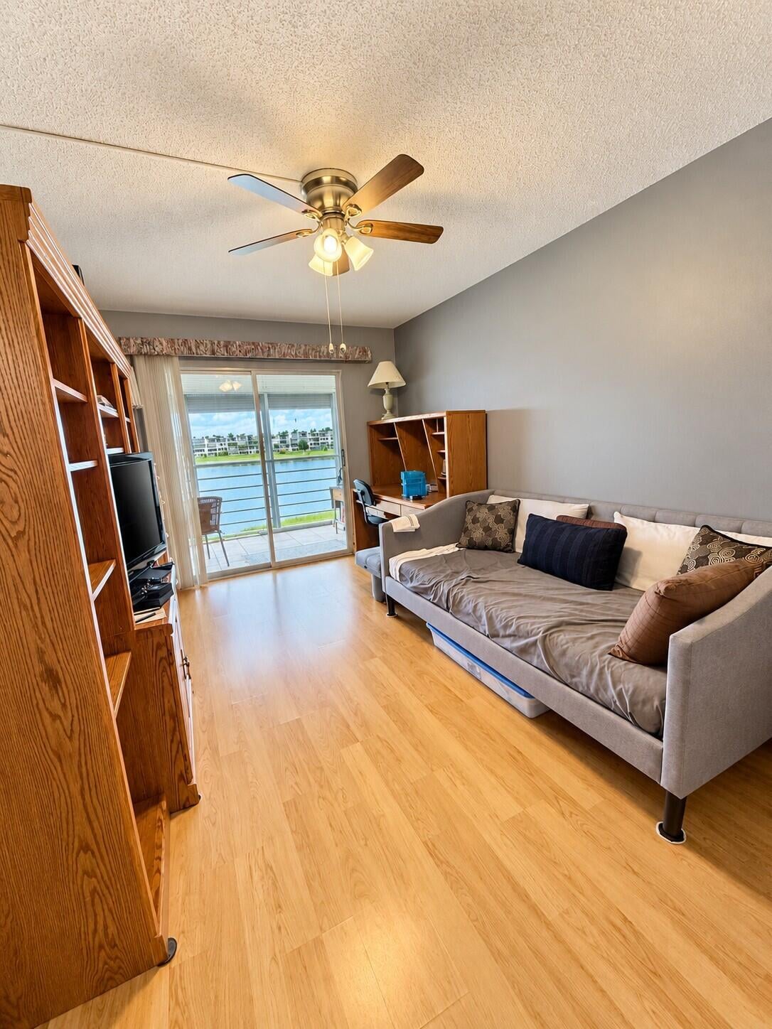  Residence photo 12