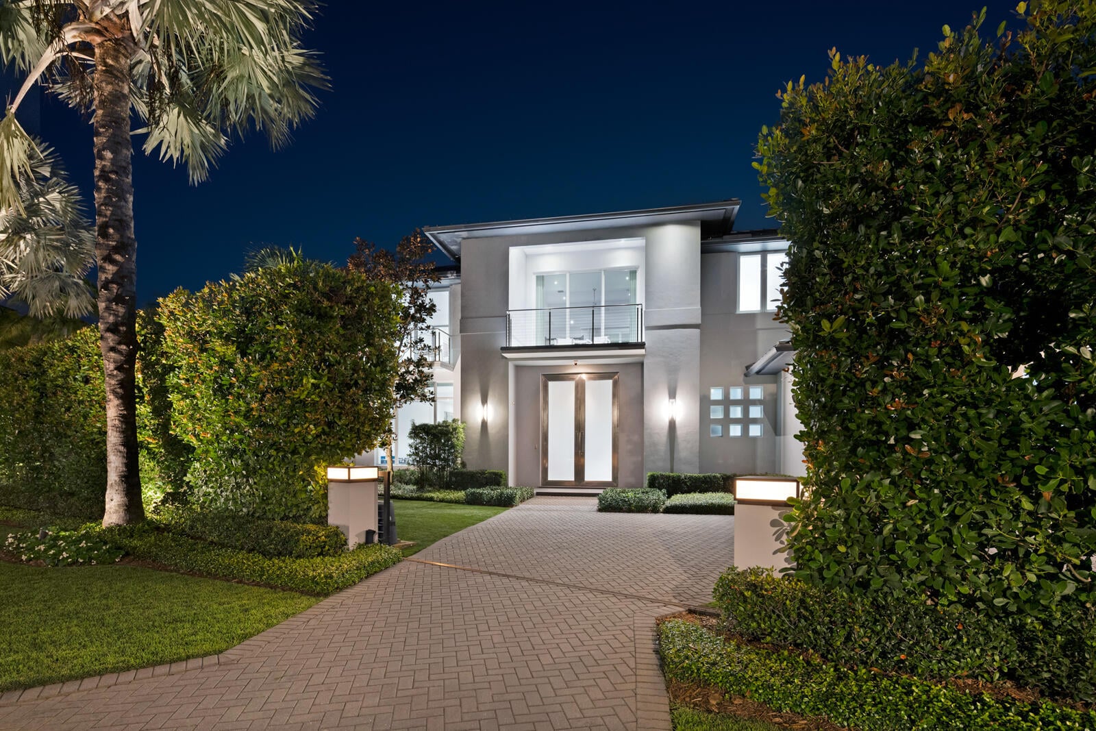 Royal Palm Yacht and Country Club Residence photo 8
