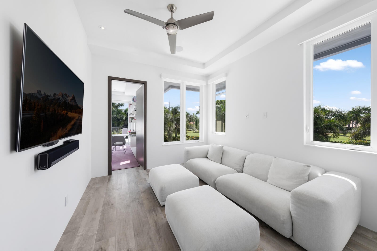 Royal Palm Yacht and Country Club Residence photo 37