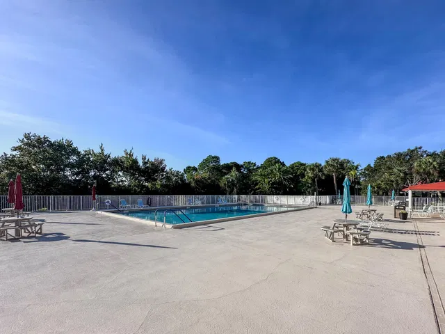 Residence photo 8