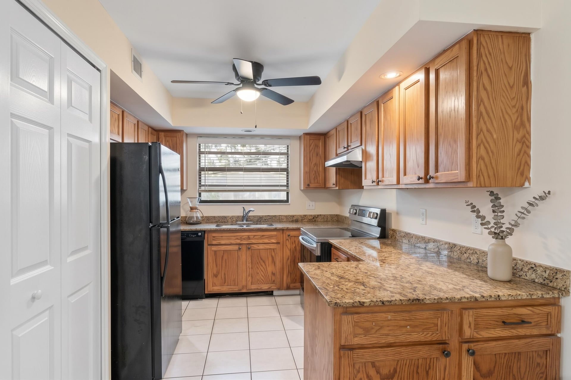 Residence photo 6