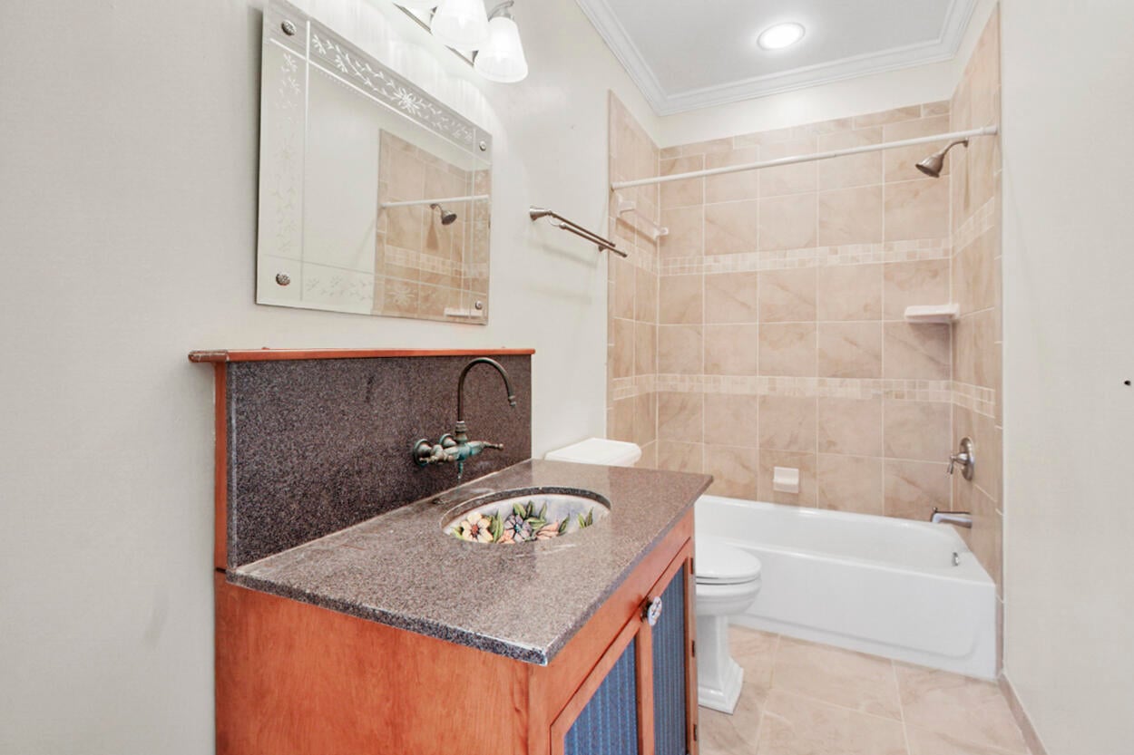 Residence photo 20