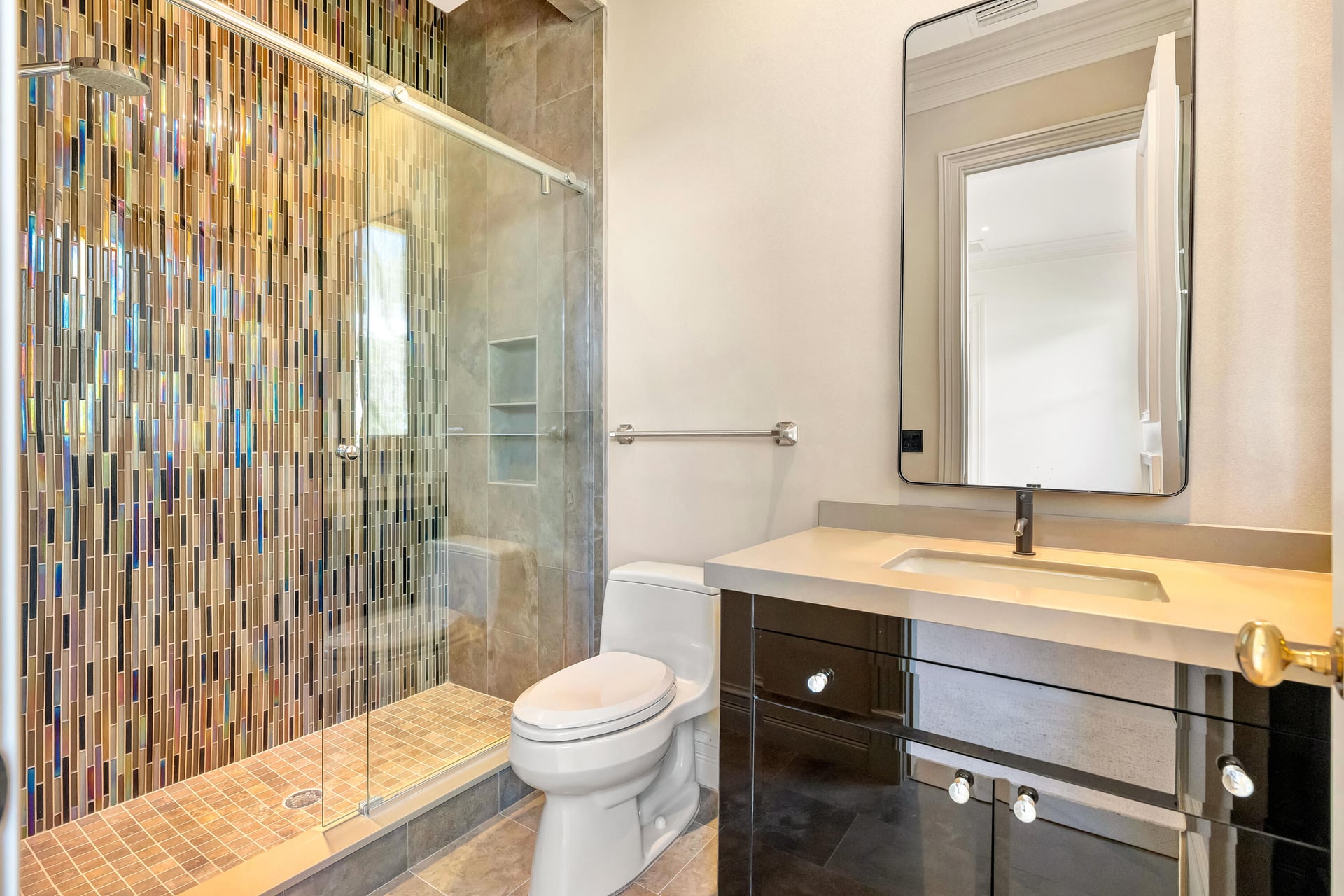 Admirals Cove Residence photo 36