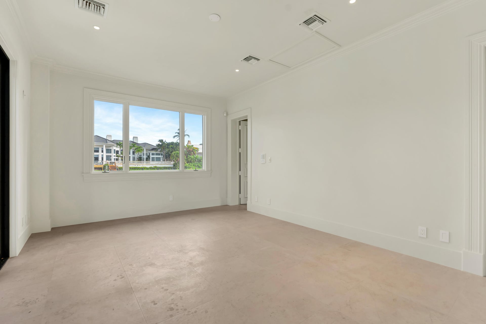 Admirals Cove Residence photo 41