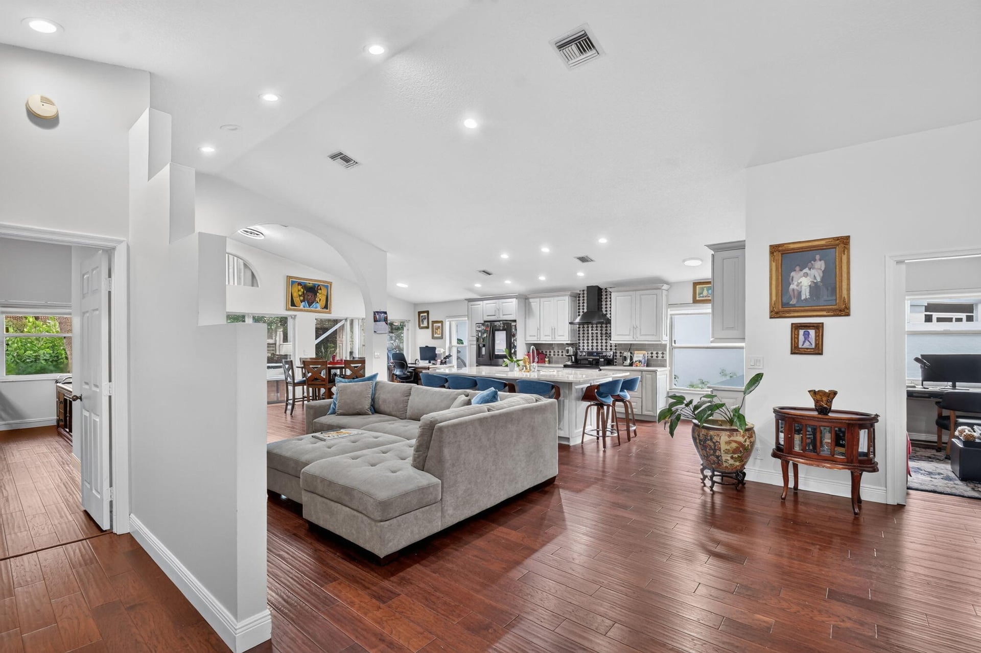 Residence photo 6