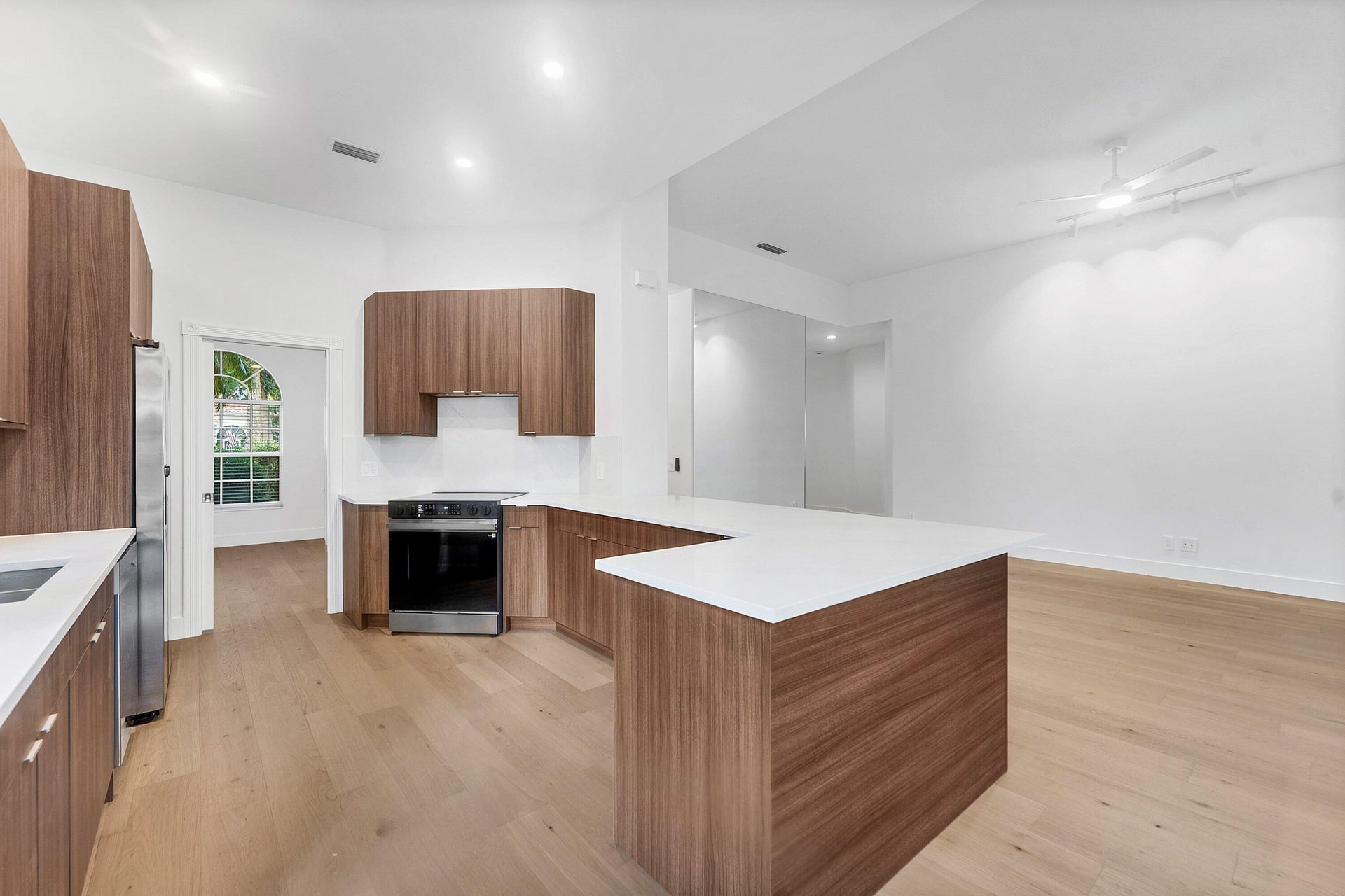 Residence photo 6
