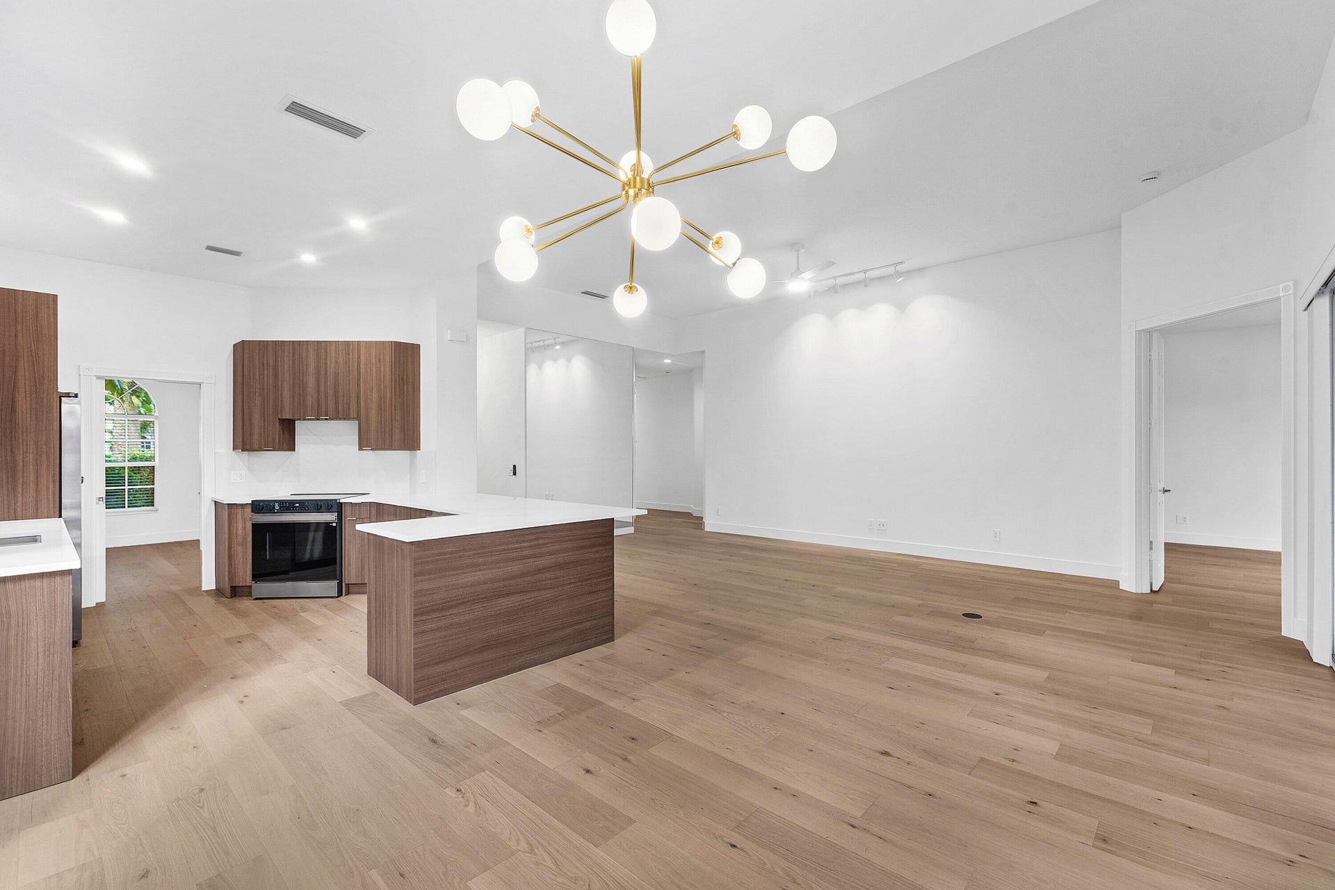 Residence photo 9