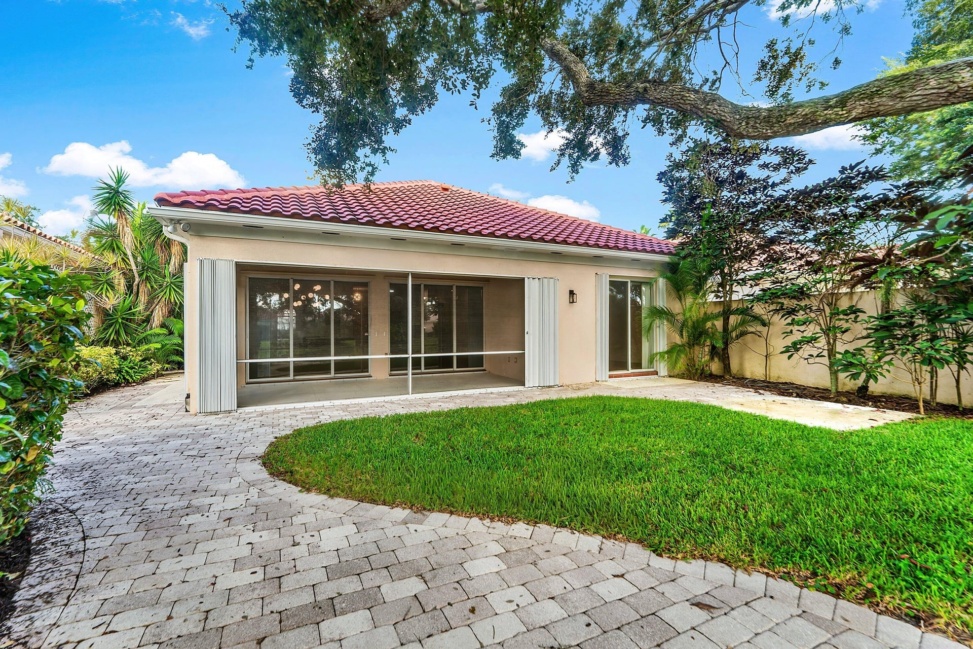 Residence photo 11