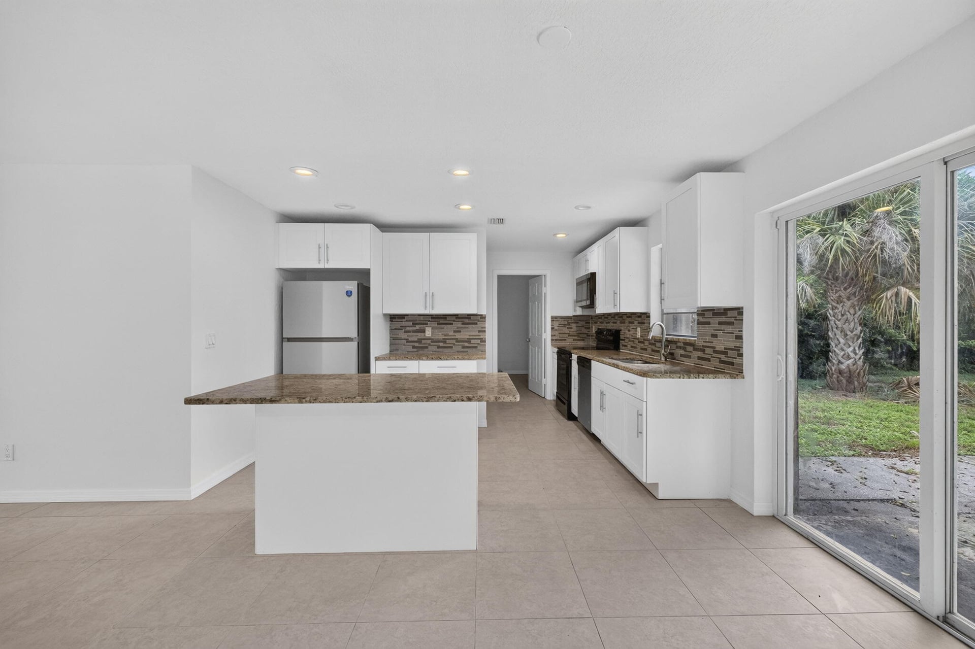  Residence photo 9