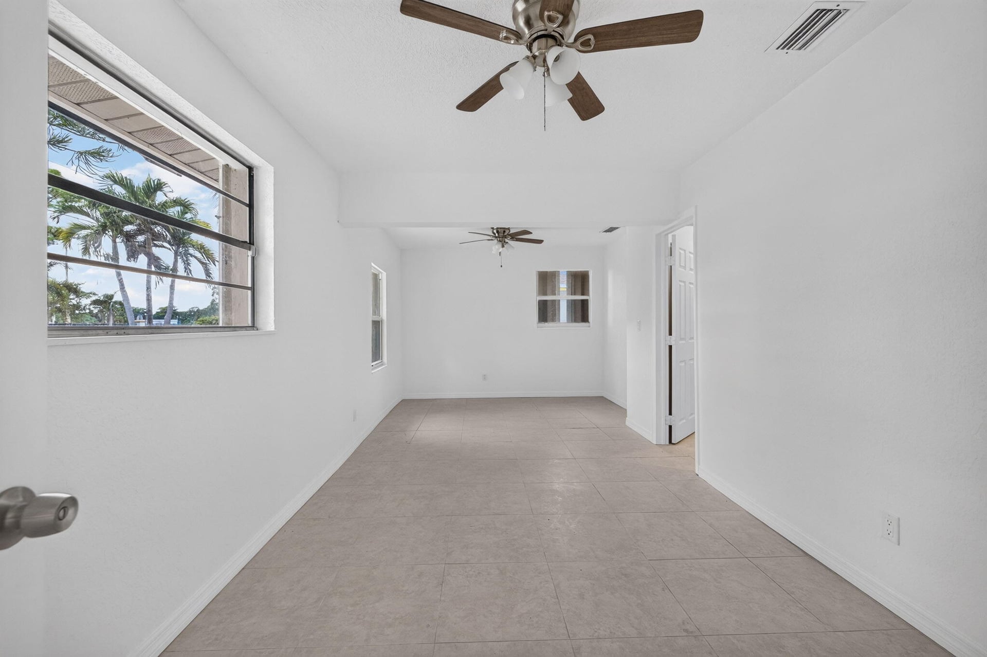  Residence photo 16