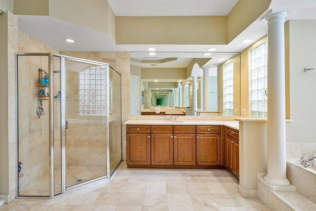 Saturnia Isles Residence photo 17