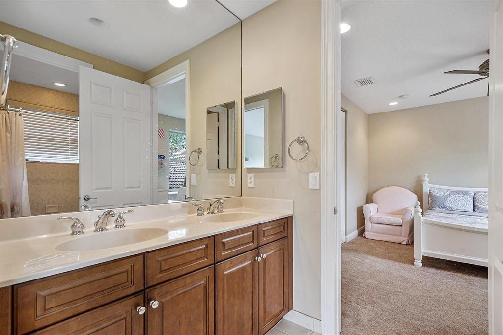 Saturnia Isles Residence photo 26