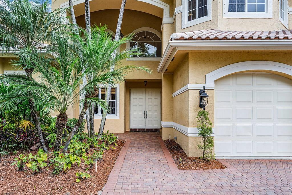 Saturnia Isles Residence photo 35