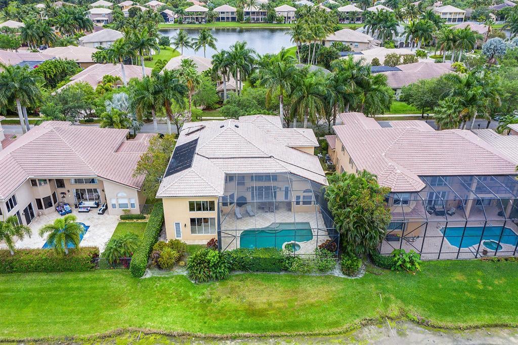 Saturnia Isles Residence photo 41