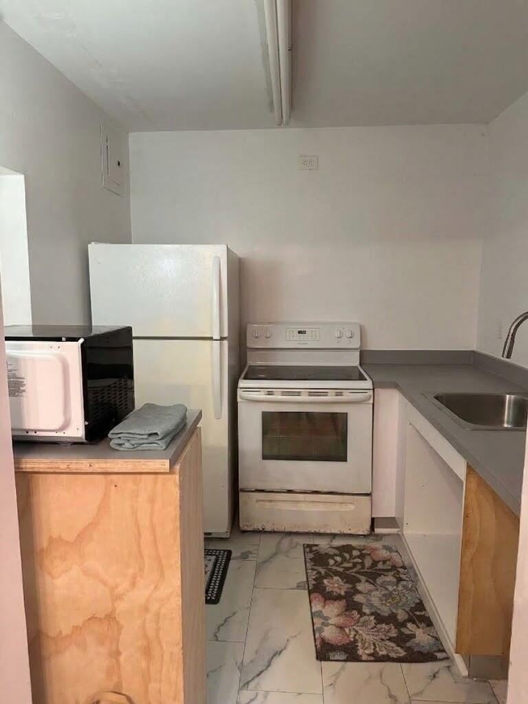 Residence photo 3